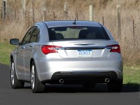 Chrysler 200 photo