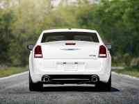 Chrysler 300C 2012 photo