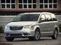 Chrysler Grand Voyager photo