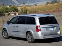 Chrysler Town&Country photo